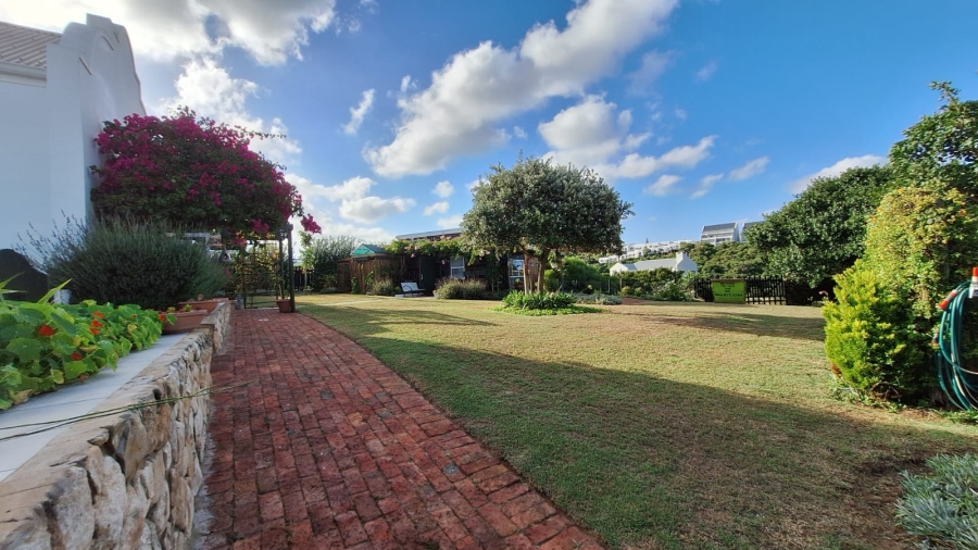 3 Bedroom Property for Sale in Stilbaai Wes Western Cape